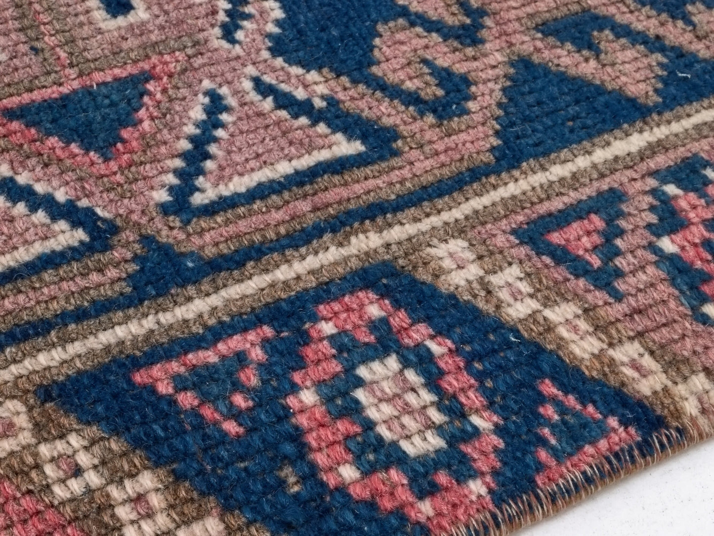 Geometric Turkish rug, Anatolia Rug, Oushak Rug, Vintage Rug, Unique rug, Wool rug, Handmade rug, Small rug 4x6, Entryway rug, 10034