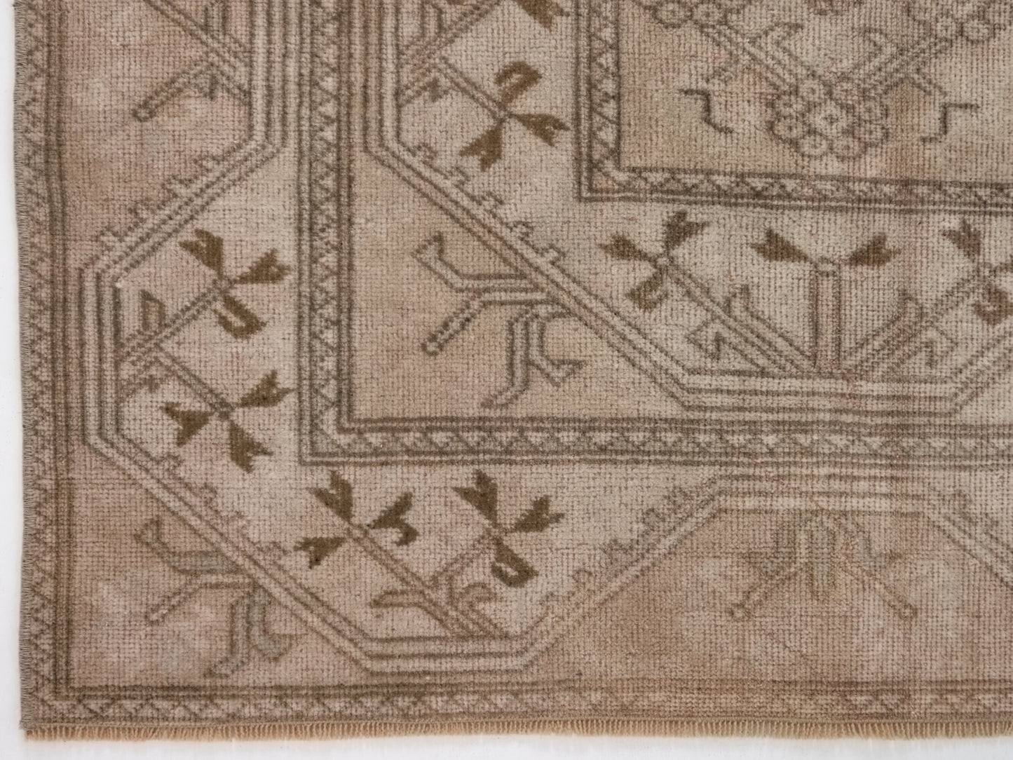 Area Beige Turkish Rug, Vintage Turkish Carpet Rug, One of a kind, Handmade rug, Turkey rug, Rug 4x6, Bedroom rug, Wool rug,Carpet rug,10031