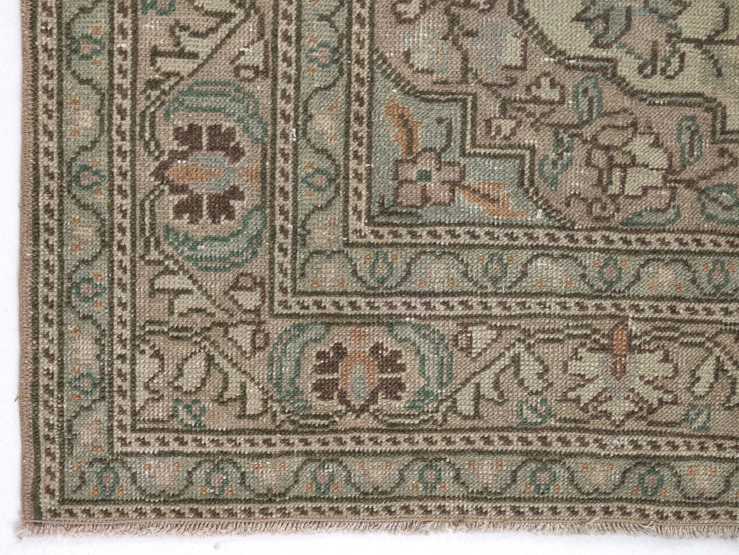 Faded Turkish Oushak Rug, Muted Rug, 4x6 Vintage Carpet rug,Handmade Anatolian rug, Anatolia rug, Wool rug, Bohemian decor, Office rug, 8671