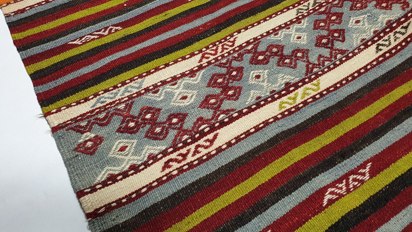 Kilim rug old, Vintage Kilim Rug, Kilim rug, Turkish Kilim rug 7x10, Country decor, Living room, One-of-a-kind, Kilim rug Area, Etsy rug,518