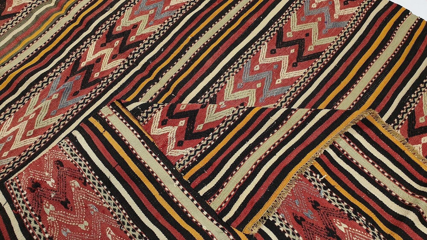 Vintage Kilim Rug, Faded Rug, Turkish Rug Kilim 5x8, Anatolia rug, Unique rug, Tribal rug,Rustic rug,Living room rug,One of a kind rug,2540