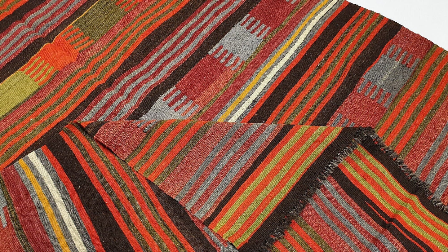 Striped Kilim rug,Colorful Kilim rug ,Turkish Kilim, Chic Kilim rug,Vintage Kilim,Oriental rug,One of a kind rug, 2204