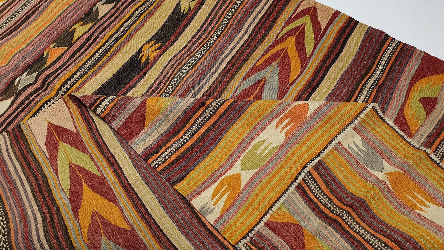 Kilim rug Anatolian ,Muted Vintage Kilim rug, Turkish Kilim rug Rustic, 5x8 Kilim rug ,Turkish Vintage Rug,Handmade rug, Primitive rug, 2929