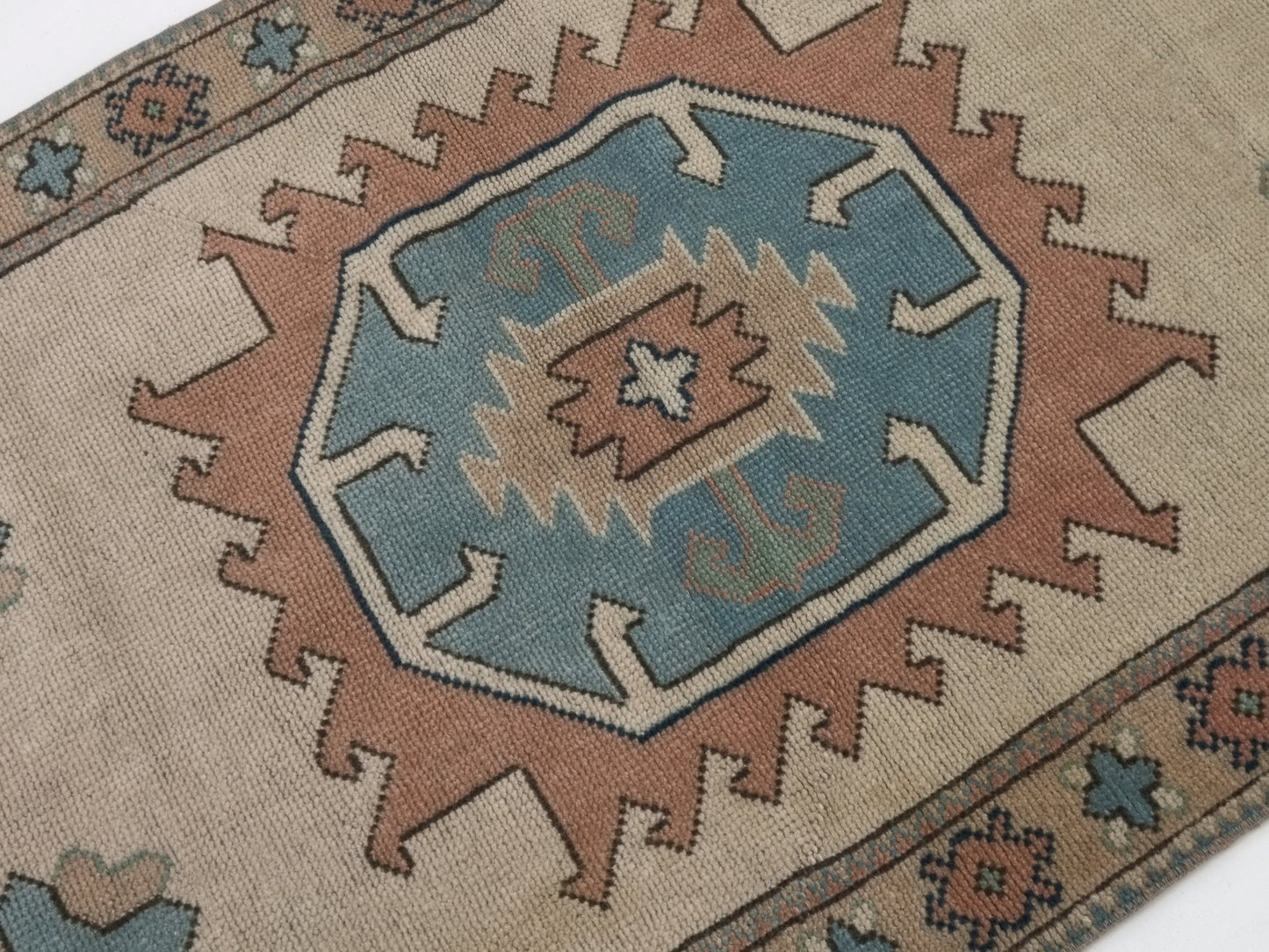Muted Turkish Oushak Rug, Small Vintage Rug 3x5, Handmade Rug, One of a kind rug, Coastal decor, Turkish Rug, Bedroom rug, Anatolia rug,8804