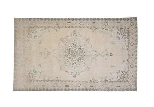 Beige Carpet rug, 6x10 Turkish Rug, 6x10 Oushak rug, Vintage rug,Living room rug, Eclectic decor, Area rug, Handmade Rug, Faded rug, 7239