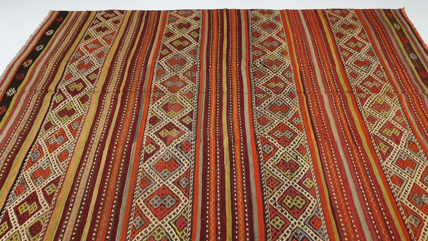 Embroidery Tribal Handmade Kilim rug 5x7 ,Turkish Vintage Kilim Rug, Area Pastel Kilim Rug, Faded Flat weave Kilim rug,Bedroom,599