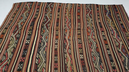 Small Vintage Kilim rug, Turkish Area Kilim rug, 4x7 Kİlim rug, One of a kind Kid room rug, Farmhouse decor, Embroidery rug, Handmade,2527